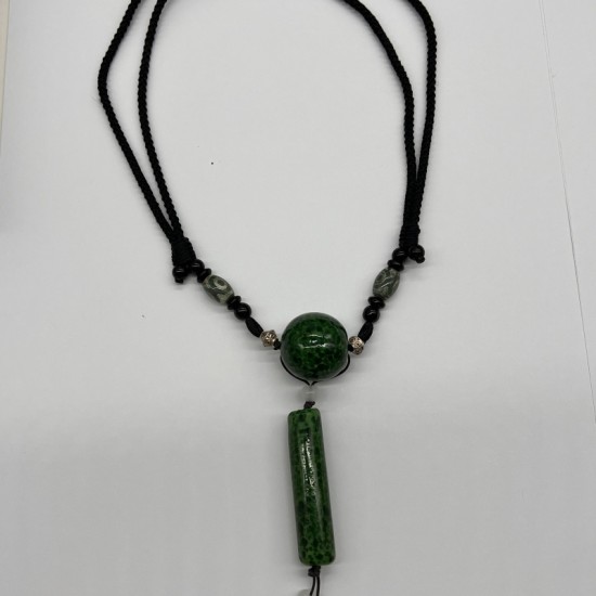Emerald Beads Nothing Glass Necklace Emerald Beads Nothing Glass Necklace