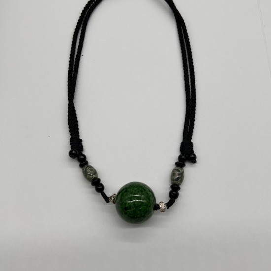 Emerald Pearl Necklace Emerald Pearl Necklace