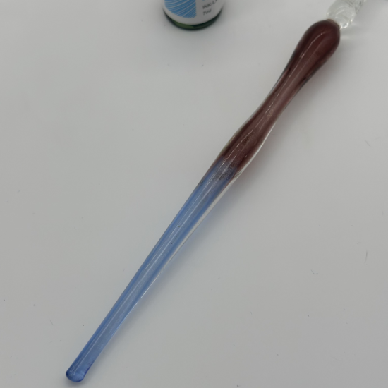 Gradient Pink Glass Pen Coloured Glaze Decoration Gradient Pink Glass Pen Coloured Glaze Decoration